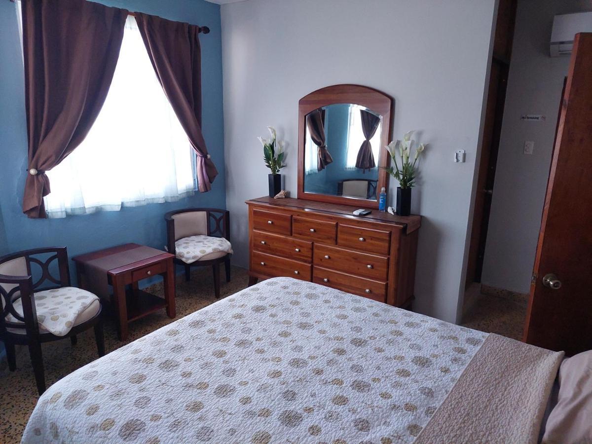 Ocean View Suites 卢基约 外观 照片