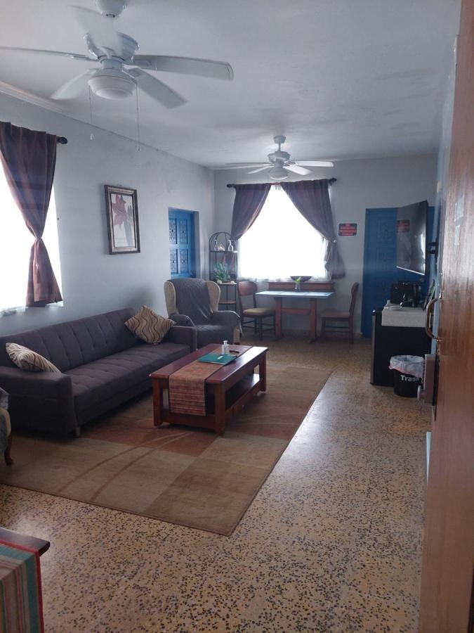 Ocean View Suites 卢基约 外观 照片