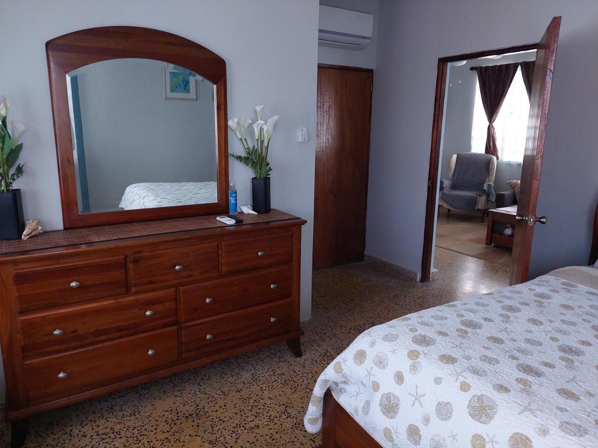 Ocean View Suites 卢基约 外观 照片