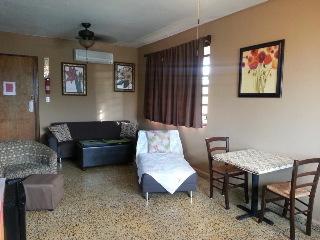 Ocean View Suites 卢基约 外观 照片