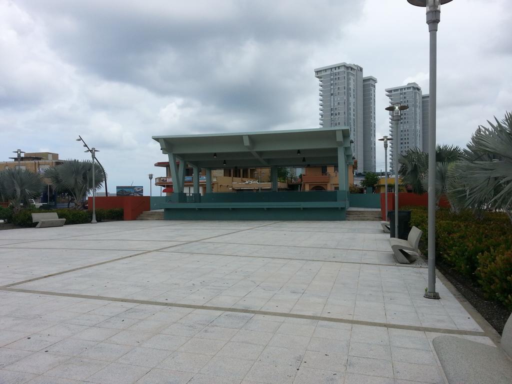 Ocean View Suites 卢基约 外观 照片